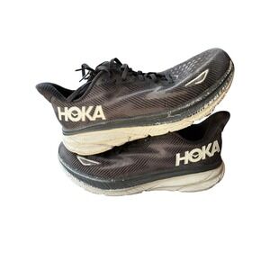 Hoka Clifton 9 Wide Mens Running Shoes Black White 1132210 BWHT Size 9.5 2E